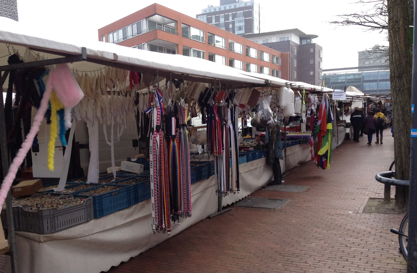 Marktkraam van Knopie in Amstelveen